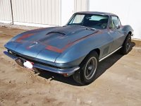 1967_Chevrolet_Corvette_C2_427_Coupe_Barn_Find_Front_1.jpg